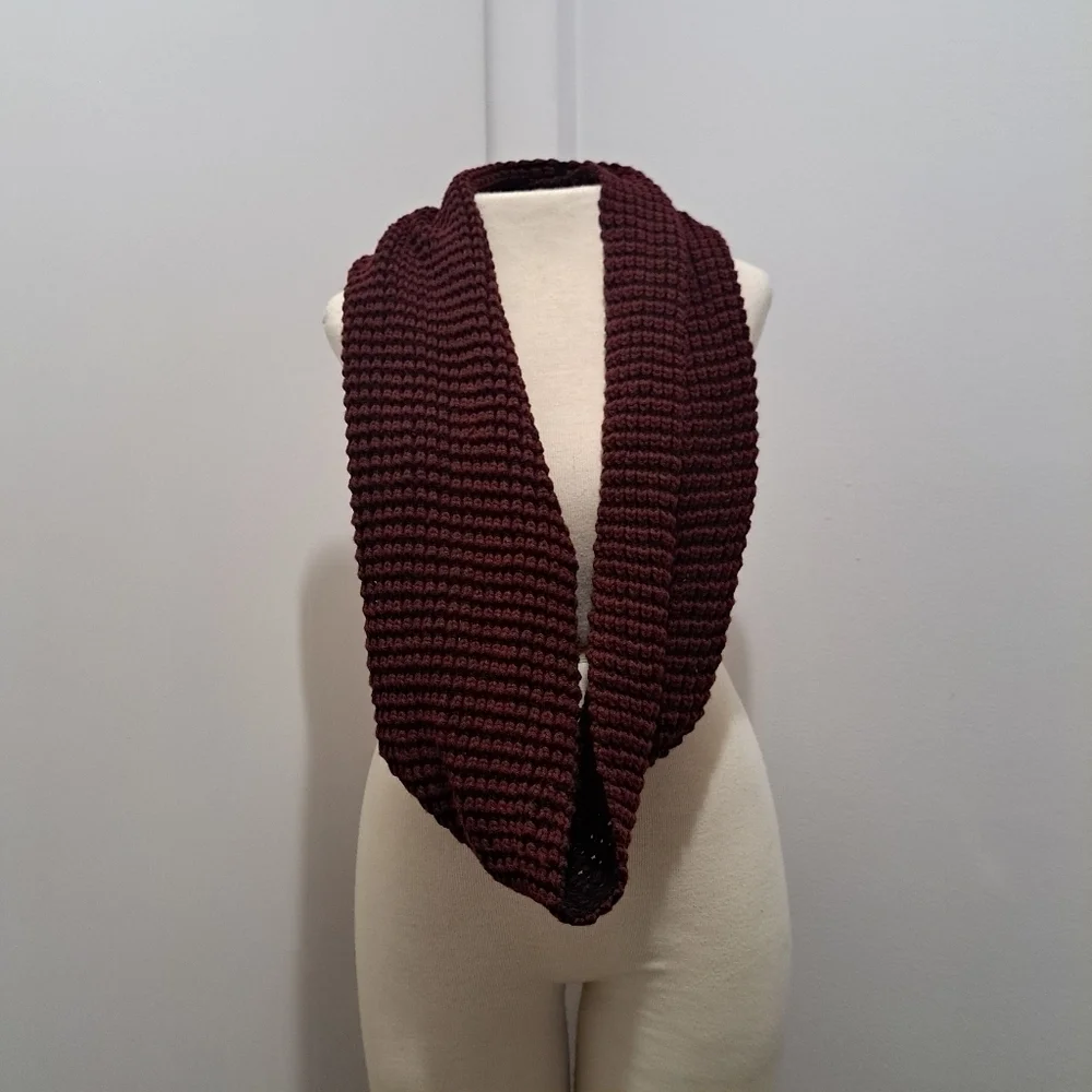 Rampage Burgundy And Black  Infinity Scarf